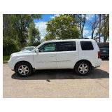 2009 HONDA PILOT TOURING W/NAVI W/DVD *All Wheel Drive | 3rd Row Seating* (NO RESERVE)