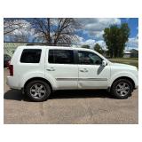 2009 HONDA PILOT TOURING W/NAVI W/DVD *All Wheel Drive | 3rd Row Seating* (NO RESERVE)