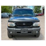 2000 FORD EXPLORER XLS *2 Owner | 85k Miles | 4x4 | No Accidents Reported* (NO RESERVE)