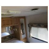 2003 Damon Daybreak 34
