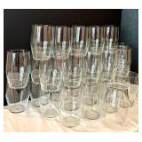 LRFE - Clear Drinking Glasses (Lot of 34)