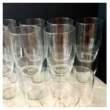 LRFE - Clear Drinking Glasses (Lot of 34)