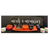 LRFE - Ceramic Kitchen Decor Mixed Lot - Hand-Painted Sign, Bowls, Tray & Mortar