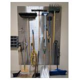 G - Shovels, Brooms & Long-Handle Tools Mixed Lot