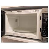 K - Microwave - Panasonic Genius Sensor 1300W