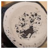 O - Stoneware Mug & Platter Mixed Lot