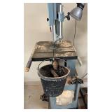 G - Wood Cutting Band Saw Delta 28-203