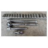 G - Craftsman Socket, Screwdriver & Chisel Tool Set