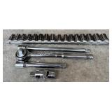 G - Craftsman Socket, Screwdriver & Chisel Tool Set
