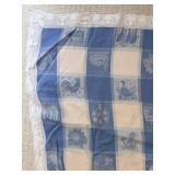 Blue & White Linen Tablecloth & Napkins Mixed Lot