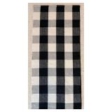 Black & White Home Decor Textiles Mixed Lot - Runner, Pillows & Tablecloth