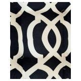 Black & White Home Decor Textiles Mixed Lot - Runner, Pillows & Tablecloth