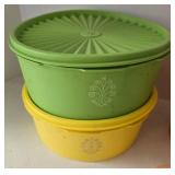 Tupperware Storage Containers & Tumblers (Lot of 8)