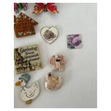 Mixed Lot of Decorative Magnets Collectibles