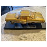 1961 Chevrolet Impala SS and 1959 Corvette Model Cars