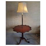 Solid Decorative Vintage Style Table/Lamp - Works Great