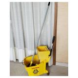 Lightly Used Rubbermaid Rolling Mop Bucket w/ Mop
