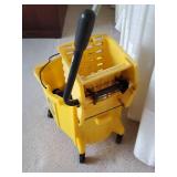 Lightly Used Rubbermaid Rolling Mop Bucket w/ Mop