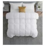 Martha Stewart Brand White Feather and Down Comforter 100% Comforter Full/Queen Bed Size