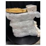 Gold Colored Plate and Napkin Set for Special Events, Weddings, Parties, Banquets, Looks Like There Are 100 Plastic Plates/Plate Accents and 4 Packs of Decorative Gold Colored Napkins, Plates/Plate Ac