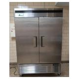 COMMERICAL LOCKING AURORA VERTICAL FREEZER "AURERA"