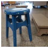 CUTE WOODEN STOOLS