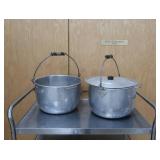 2 BIG STOCK POTS WITH POUR SPOUTS AND 1 LID