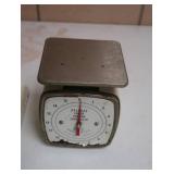 2 VINTAGE WEIGHT/SCALES
