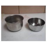 SET OF NESTED STAINLESS MIXING BOWLS PLUS