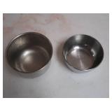 SET OF NESTED STAINLESS MIXING BOWLS PLUS