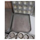 "WEAR EVER" ALUMINUM TRAYS