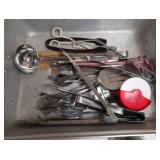 BIG MISC VINTAGE KITCHEN UTENSIL SET