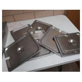 1 LARGE ROASTING / BAKING  PAN WITH 7 LIDS