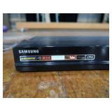BLUERAY CD/DVD PLAYEER AND MAGNAVOX DUEL PLAYER