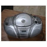 2 CD PLAYERS