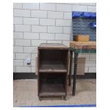 ROLLING WOOD SHELF & WORK BENCH