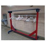 COAT RACK/MOVABLE CLOSET WITH HANGERS