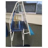ROLLING 2 SIDED WHITE BOARD/EASIL