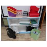 WOODEN SHELF WITH MISC PLASTIC SORTING TOTES/CONTAINERS