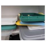 WOODEN SHELF WITH MISC PLASTIC SORTING TOTES/CONTAINERS
