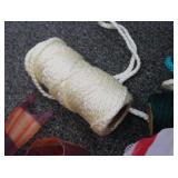 LARGE AMOUNT OF ARTS&CRAFTS YARD/STRING AND RIBBON