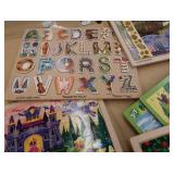 LARGE LOT OF CUTE WOODEN PUZZLES
