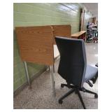 LEARNING CORRALL + VERY NICE COMPUTER CHAIR