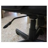 COMPUTER CHAIR AND DESK