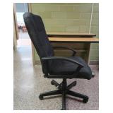 COMPUTER CHAIR AND DESK