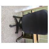 COMPUTER CHAIR AND DESK