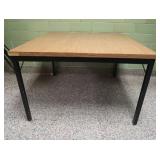 SQUARE TABLE