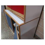 FUN RED/BLUE STACKED SHELF
