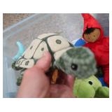 COLLECTABLE BOX OF STUFFED ANIMALS AND BEANY BABIES