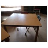 2 SQUARE WOOD TABLES & 4 SMALLER CHAIRS